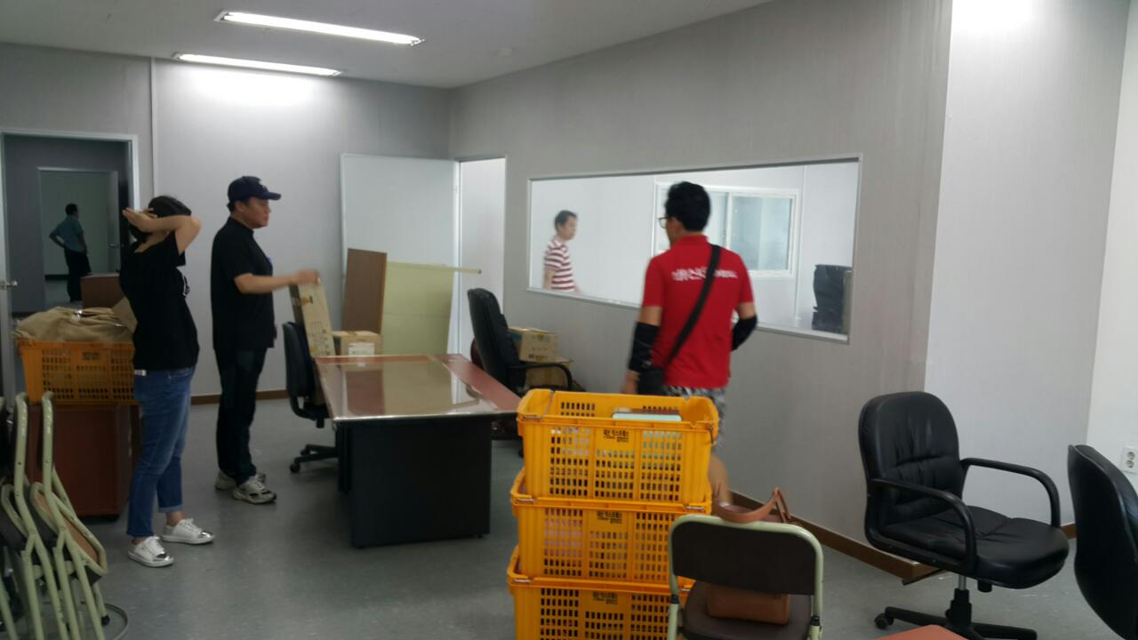 (재)인천기계공고동문장학회 임원-전체 사진-6541754199.jpg
