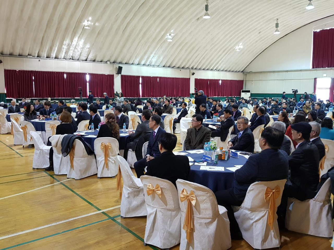 (재)인천기계공고동문장학회 임원-전체 사진-8275218948.jpg