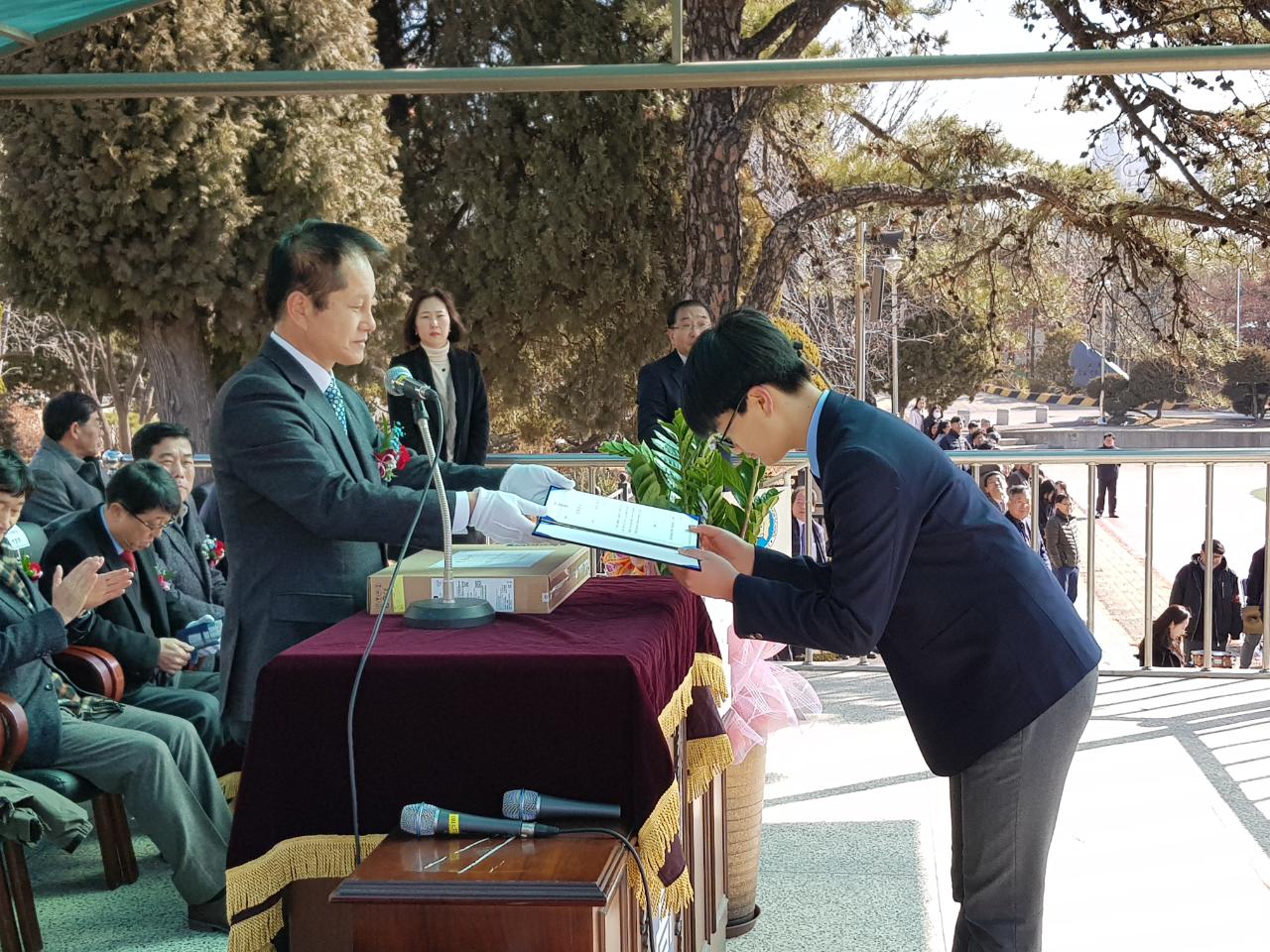 (재)인천기계공고동문장학회 임원-전체 사진-8305601021.jpg