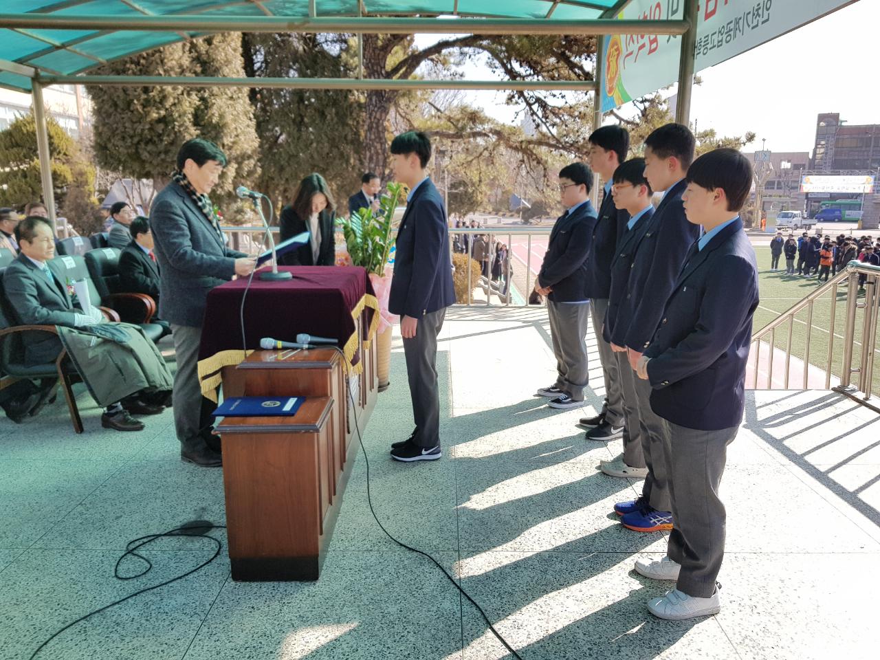 (재)인천기계공고동문장학회 임원-전체 사진-8305601025.jpg