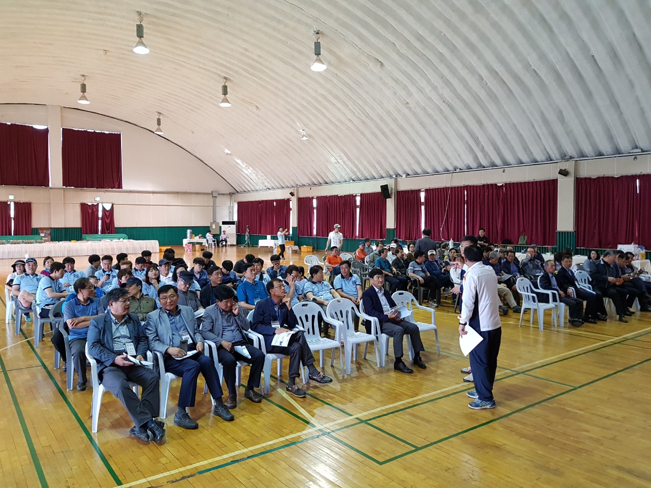 (재)인천기계공고동문장학회 임원-전체 사진-9158243856.jpg