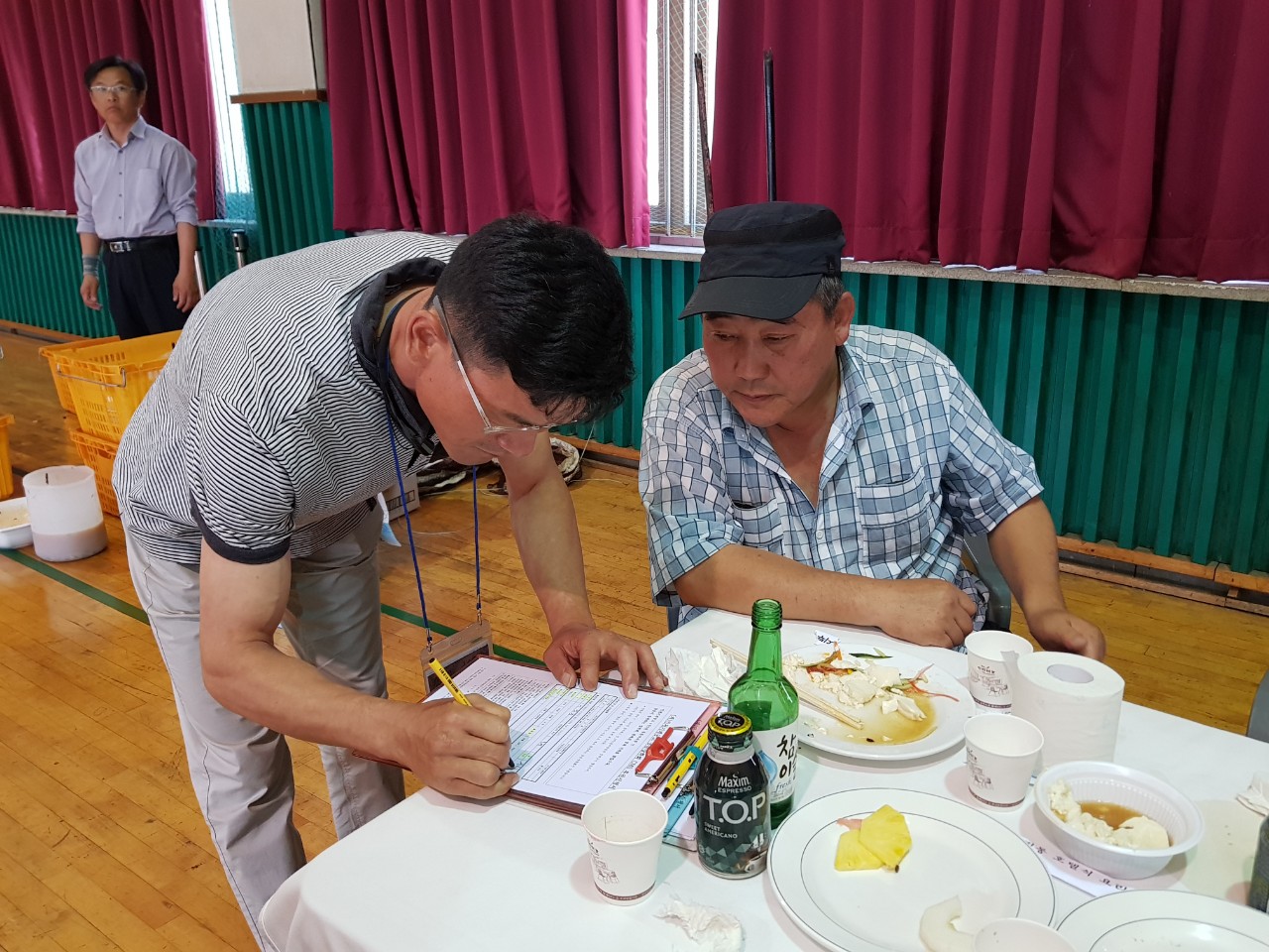 (재)인천기계공고동문장학회 임원-전체 사진-9158243870.jpg