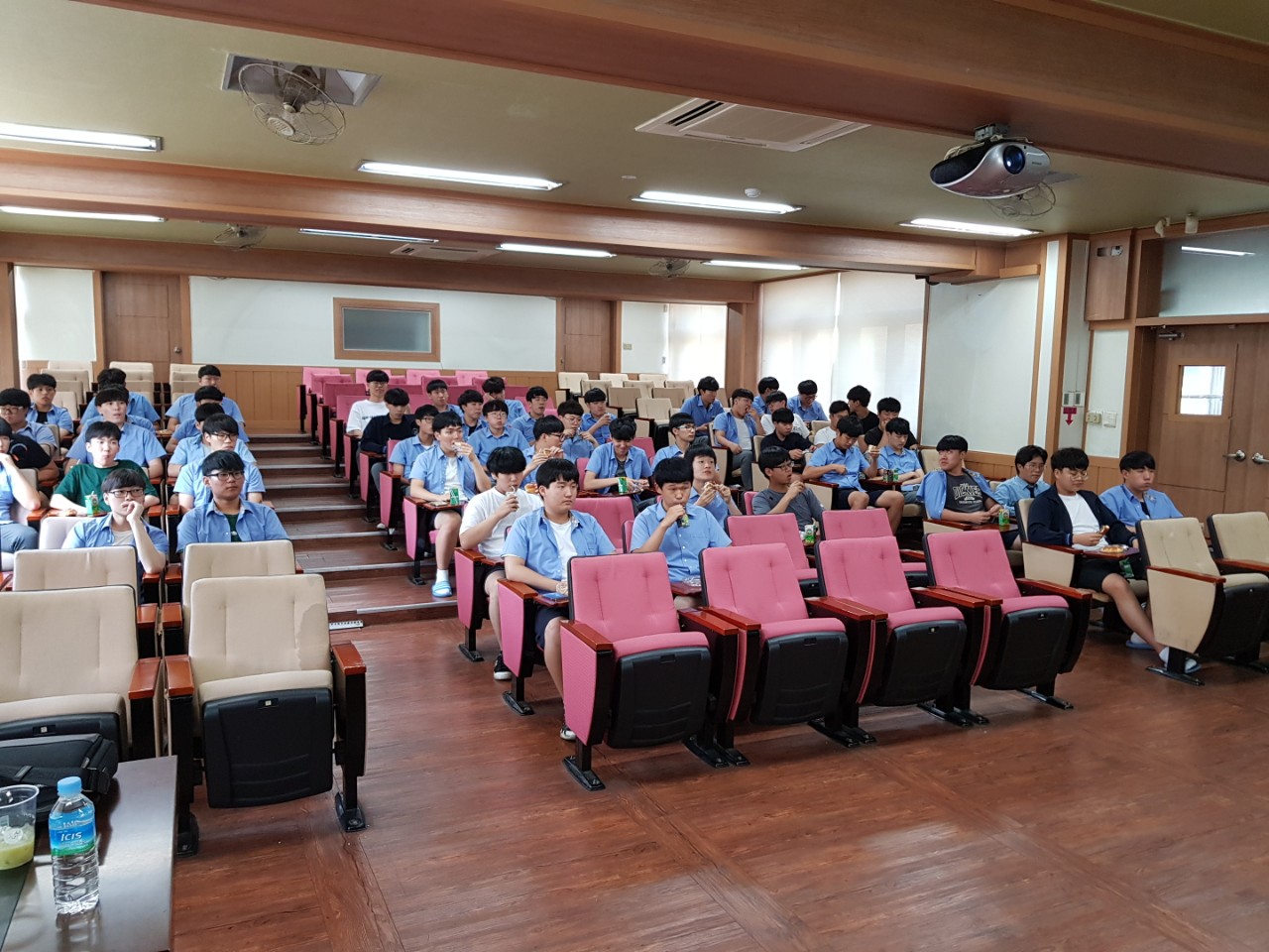 (재)인천기계공고동문장학회 임원-전체 사진-9627037145.jpg