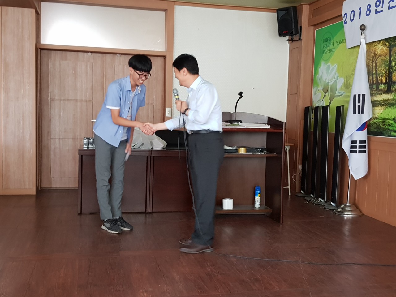 (재)인천기계공고동문장학회 임원-전체 사진-9627037156.jpg