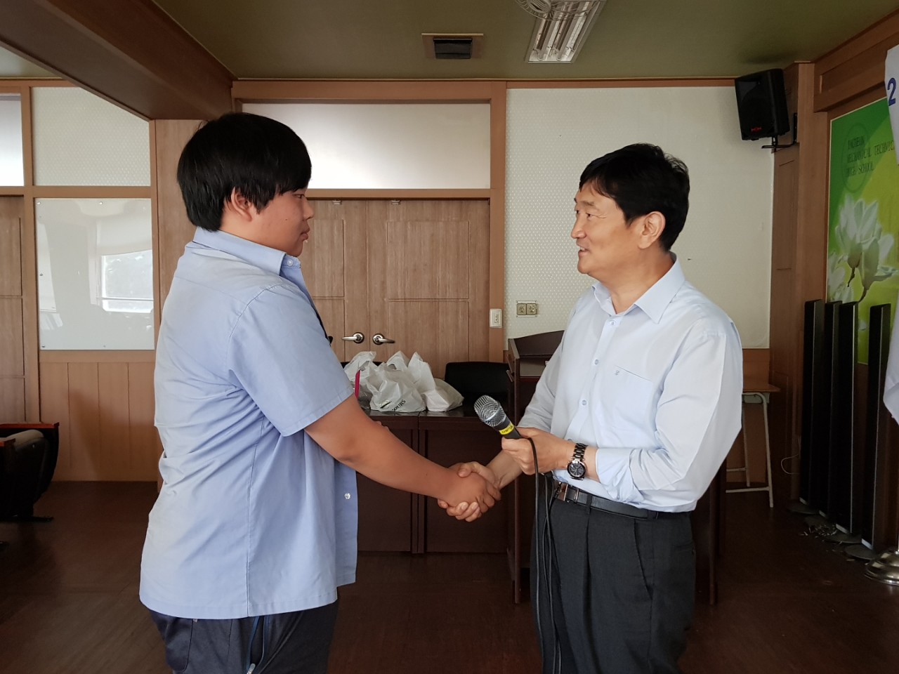 (재)인천기계공고동문장학회 임원-전체 사진-9627037159.jpg