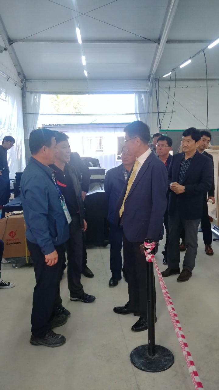 (재)인천기계공고동문장학회 임원-전체 사진-10428533112.jpg