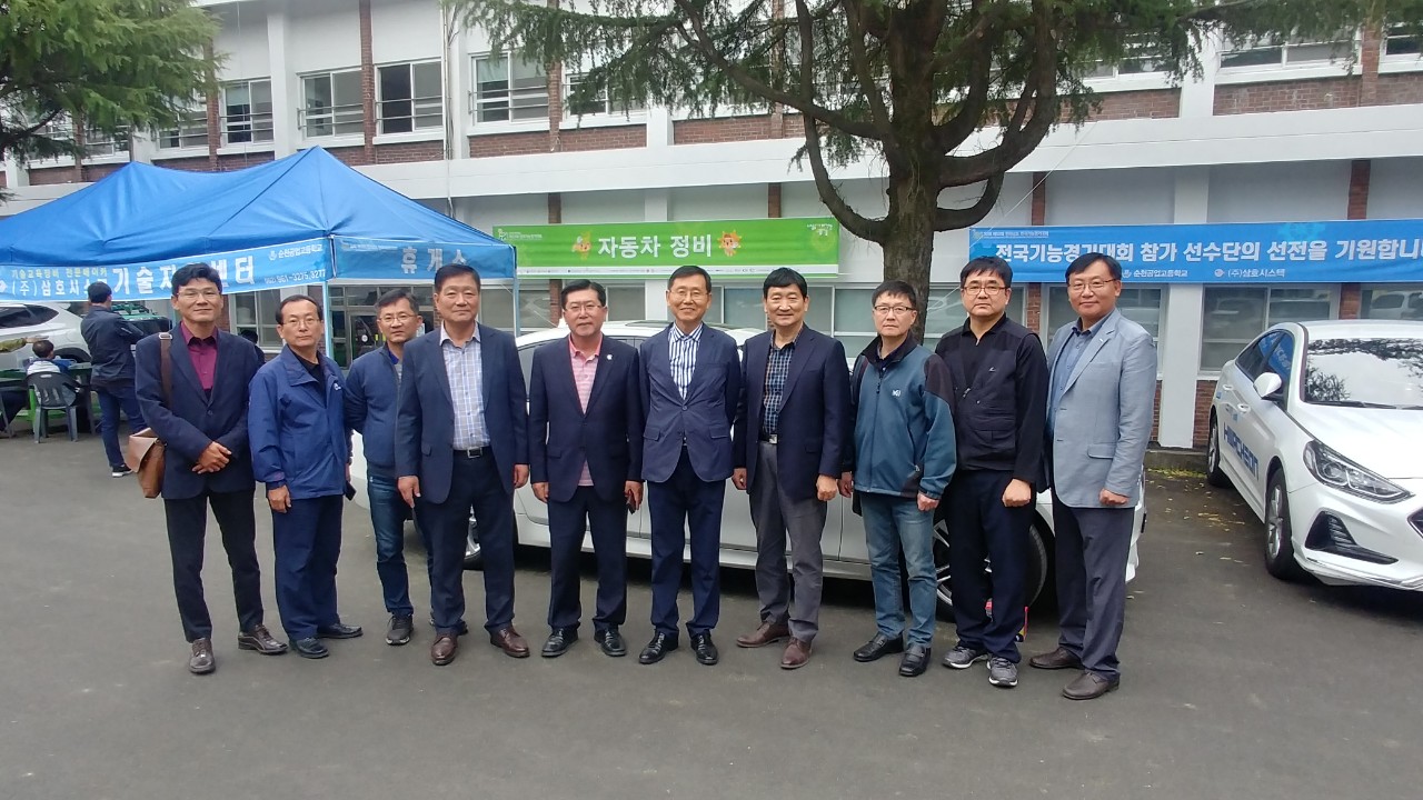 (재)인천기계공고동문장학회 임원-전체 사진-10454602682.jpg