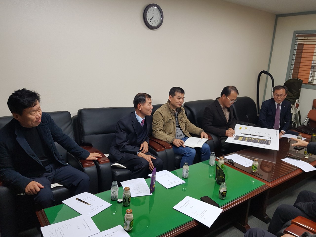 (재)인천기계공고동문장학회 임원-전체 사진-10978855060.jpg