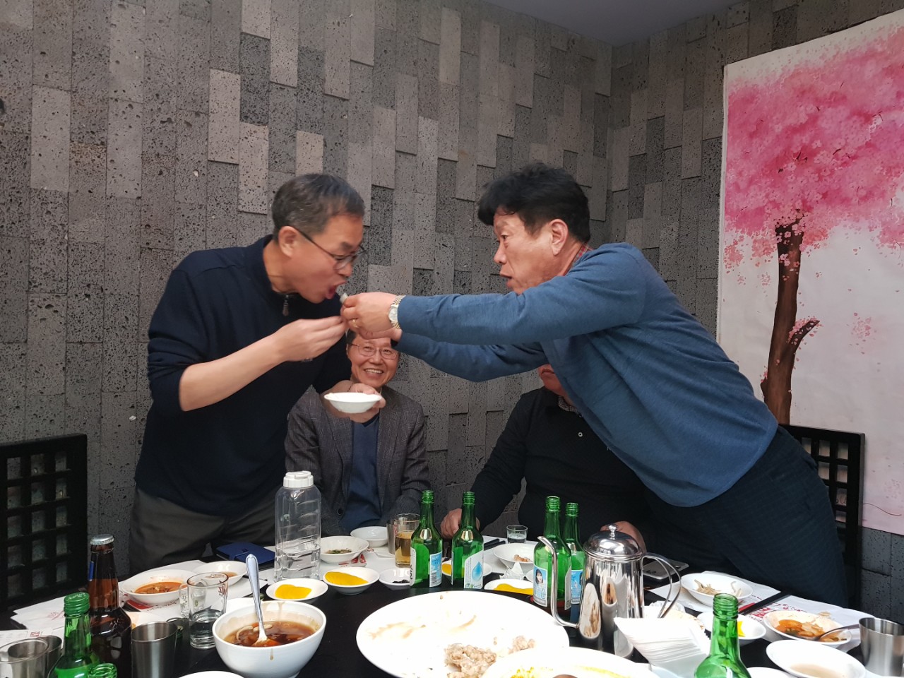(재)인천기계공고동문장학회 임원-전체 사진-11294544274.jpg
