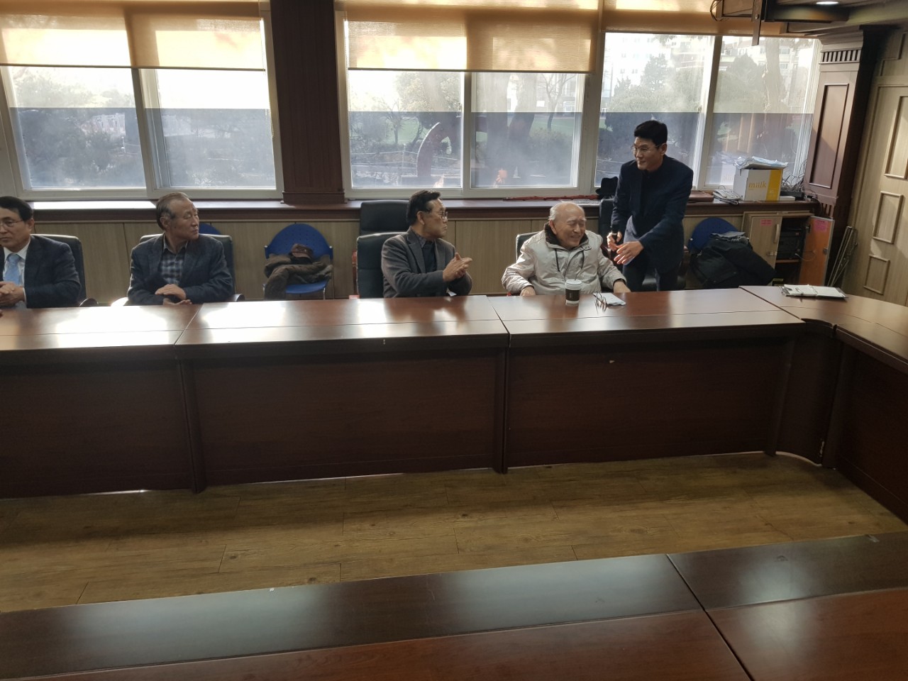 (재)인천기계공고동문장학회 임원-전체 사진-11569980699.jpg