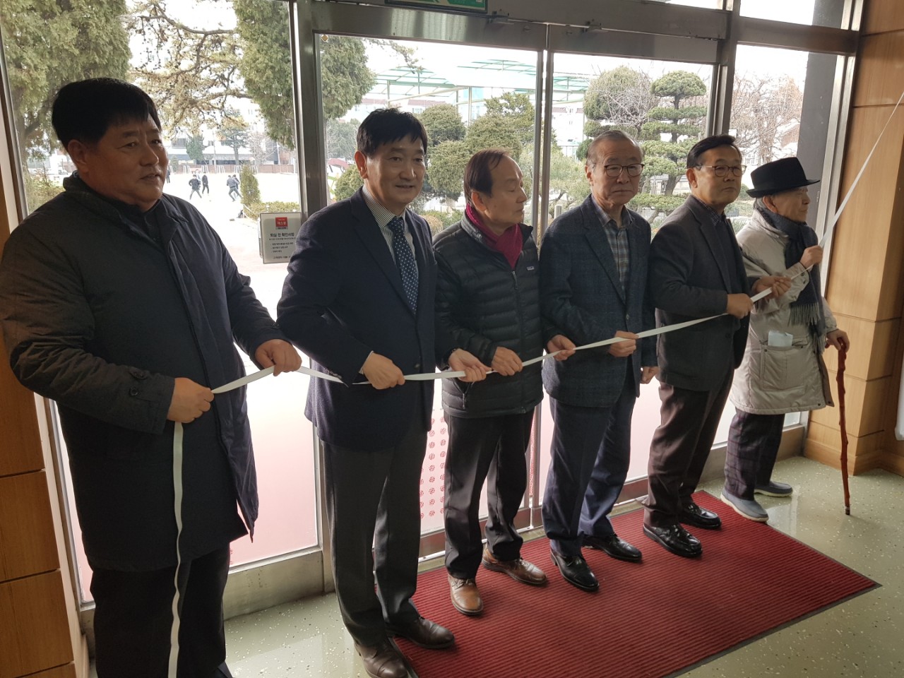 (재)인천기계공고동문장학회 임원-전체 사진-11569980717.jpg