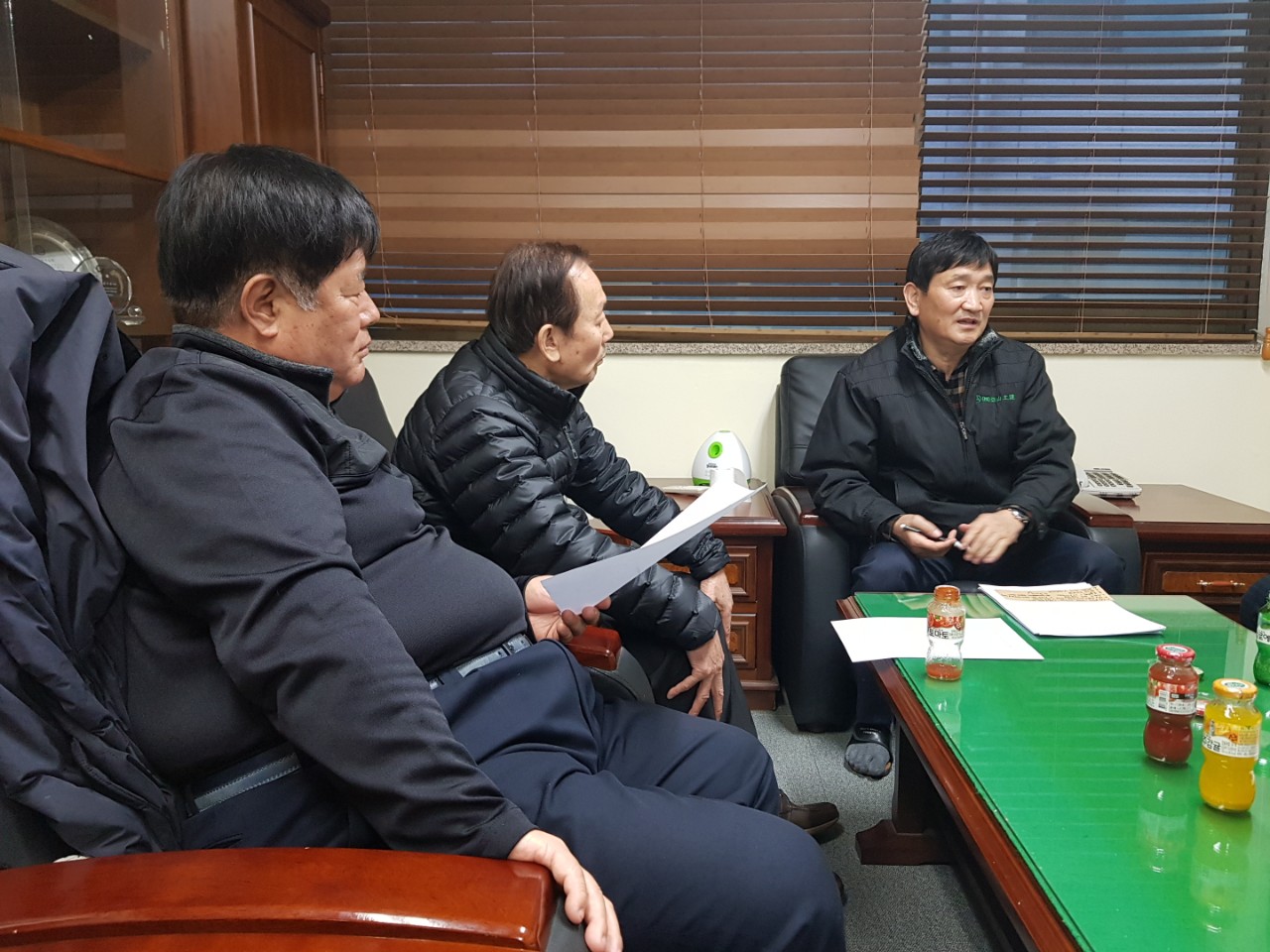 (재)인천기계공고동문장학회 임원-전체 사진-12153721398.jpg