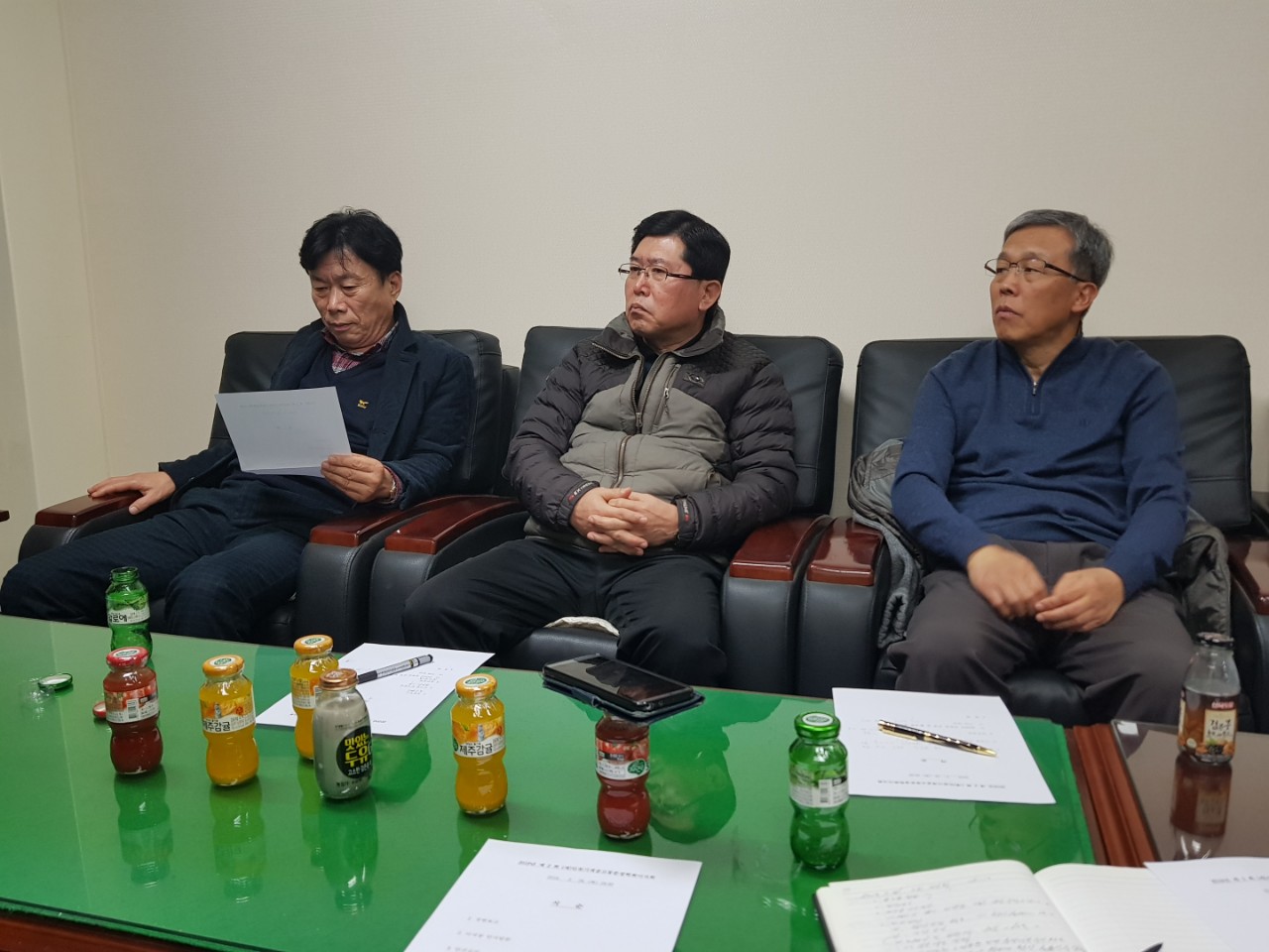 (재)인천기계공고동문장학회 임원-전체 사진-12153721400.jpg
