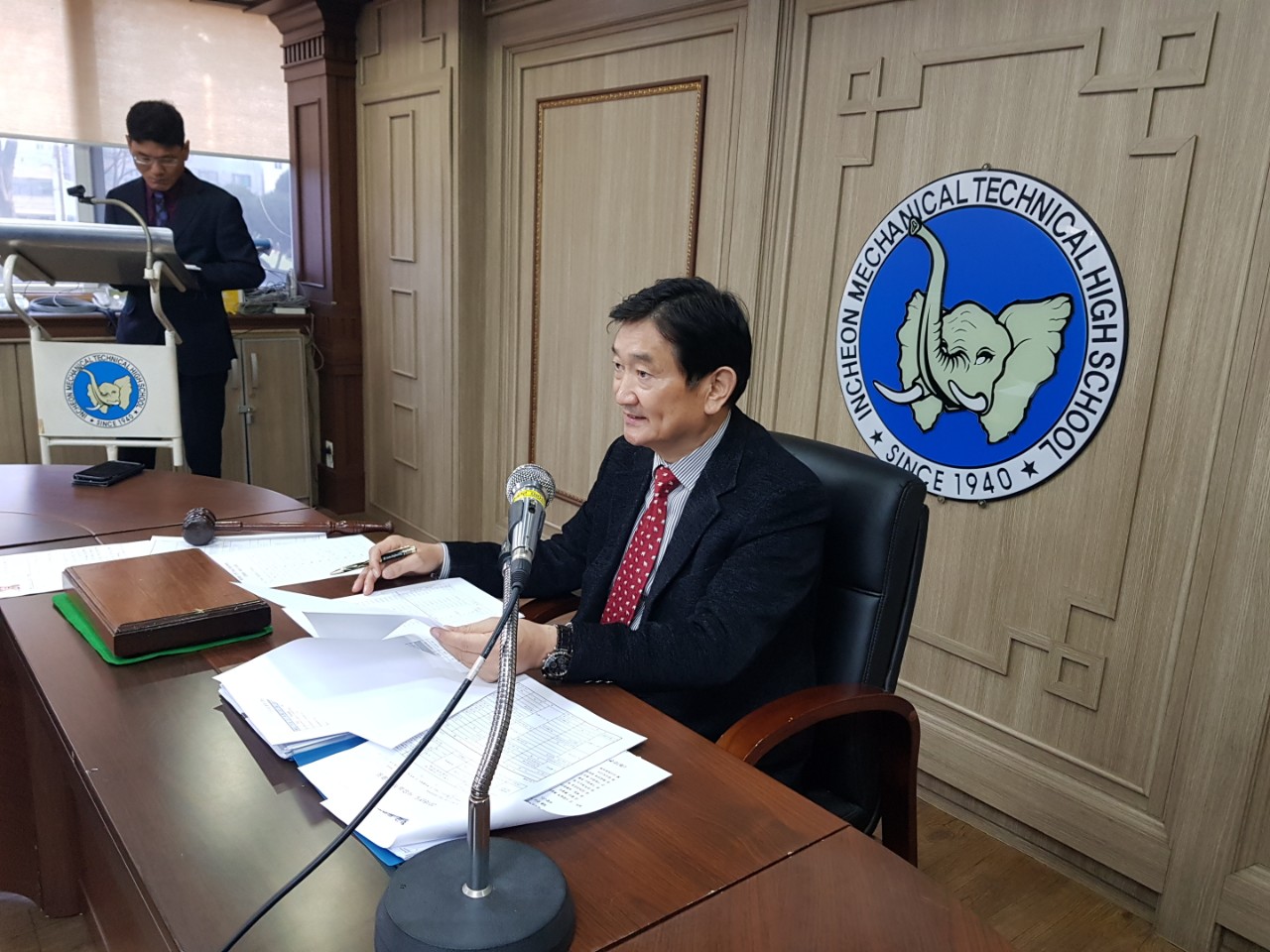 (재)인천기계공고동문장학회 임원-전체 사진-12541894457.jpg