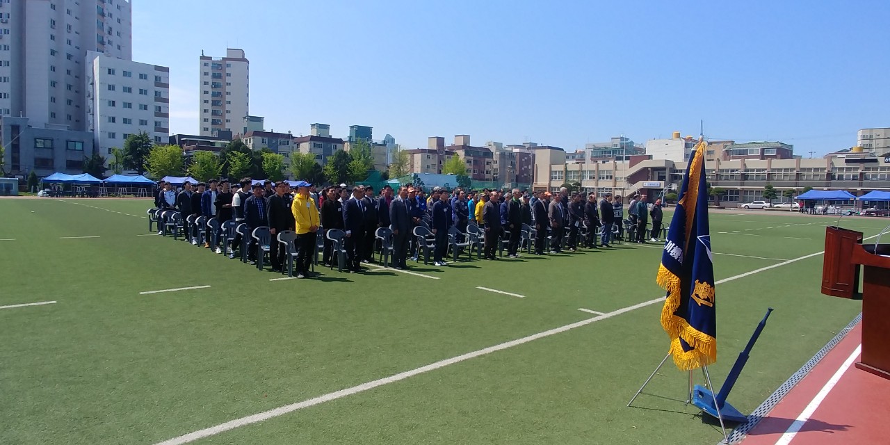 (재)인천기계공고동문장학회 임원-전체 사진-13265954063.jpg