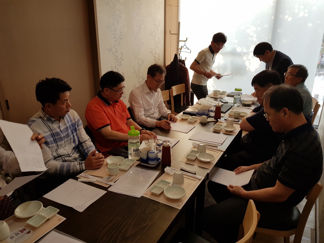 (재)인천기계공고동문장학회 임원-전체 사진-13355175216.jpg