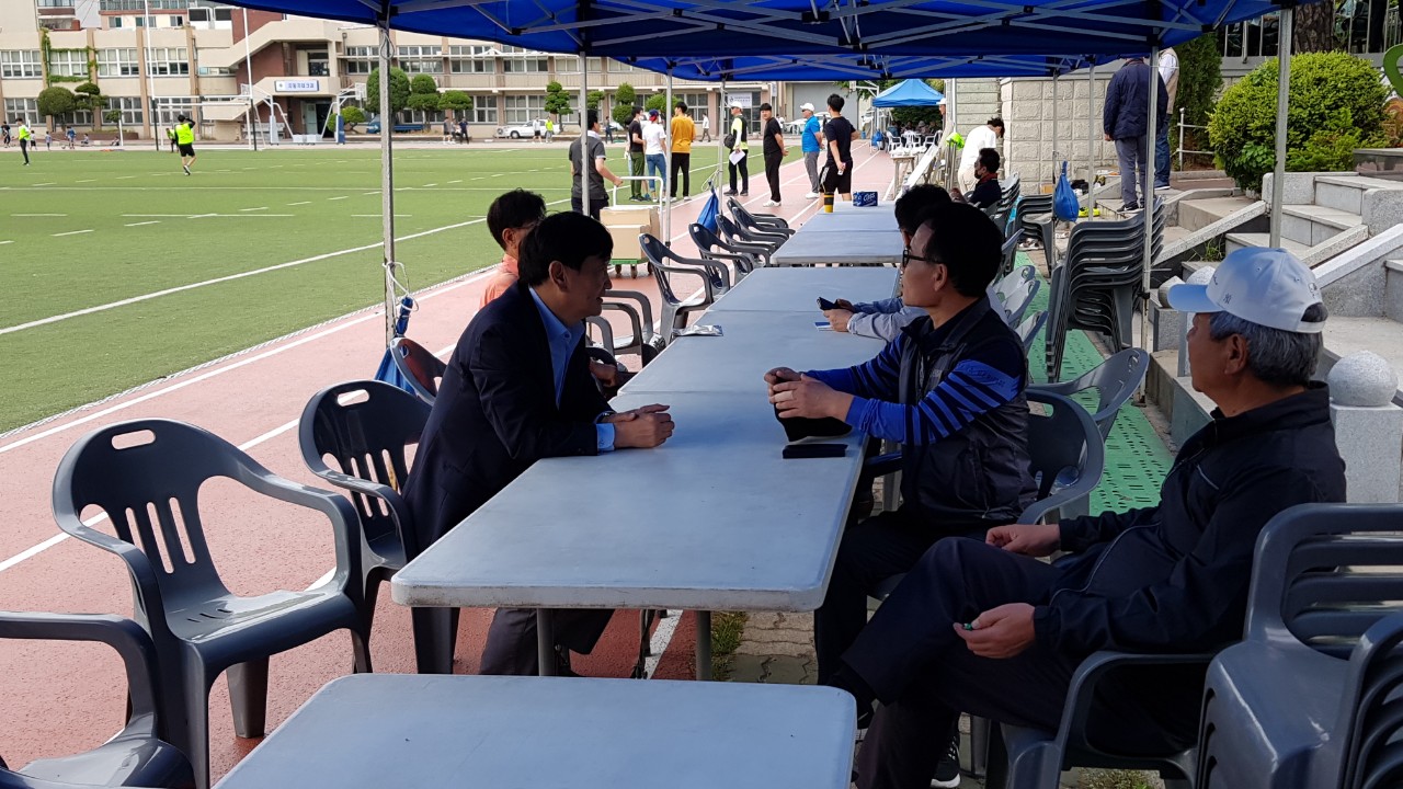 (재)인천기계공고동문장학회 임원-전체 사진-13355536009.jpg