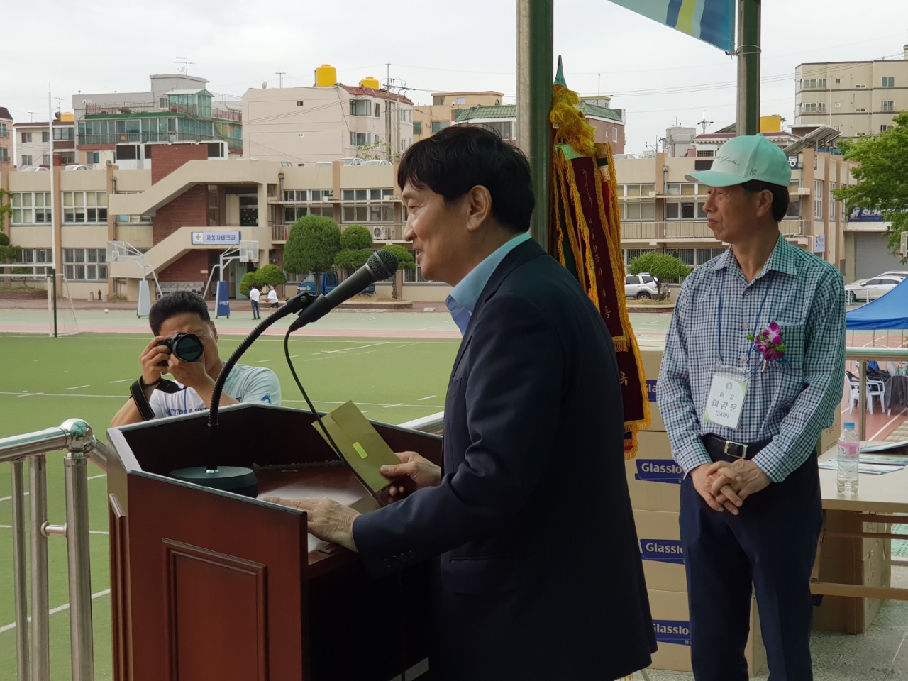 (재)인천기계공고동문장학회 임원-전체 사진-13355536016.jpg