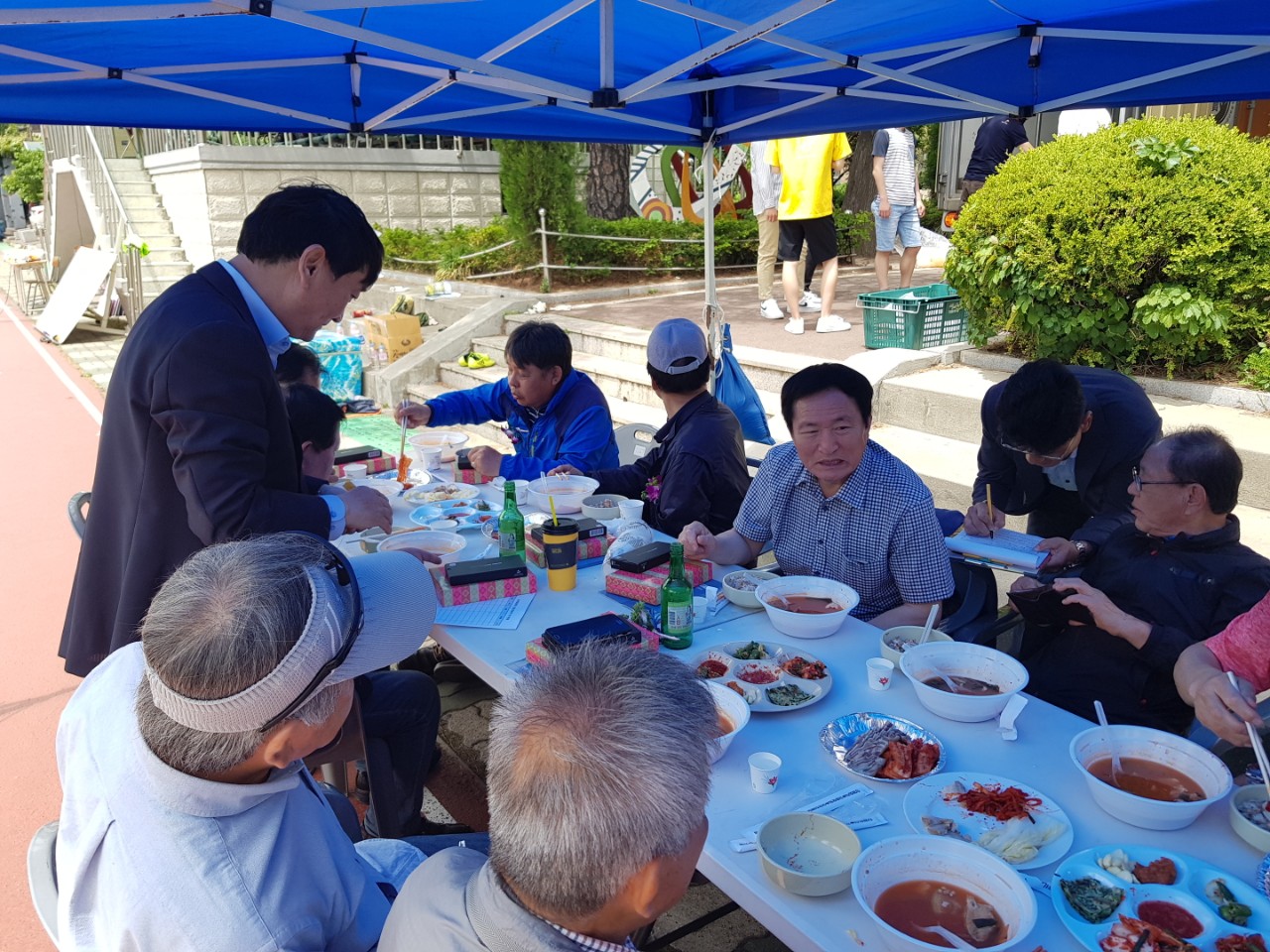 (재)인천기계공고동문장학회 임원-전체 사진-13355536023.jpg