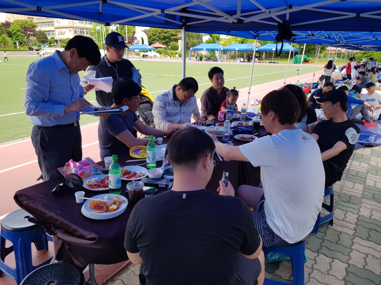 (재)인천기계공고동문장학회 임원-전체 사진-13355536029.jpg