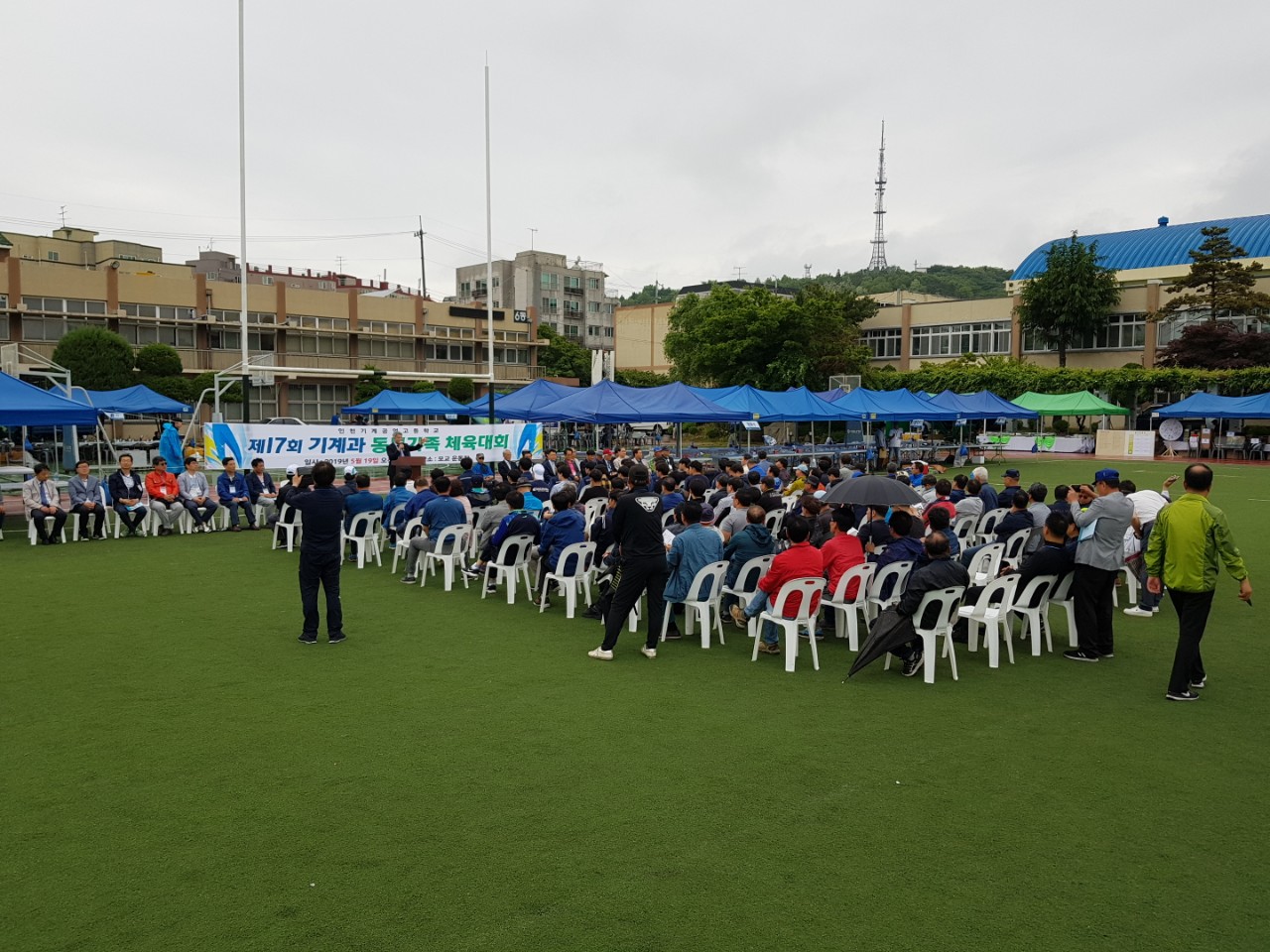 (재)인천기계공고동문장학회 임원-전체 사진-13437440045.jpg
