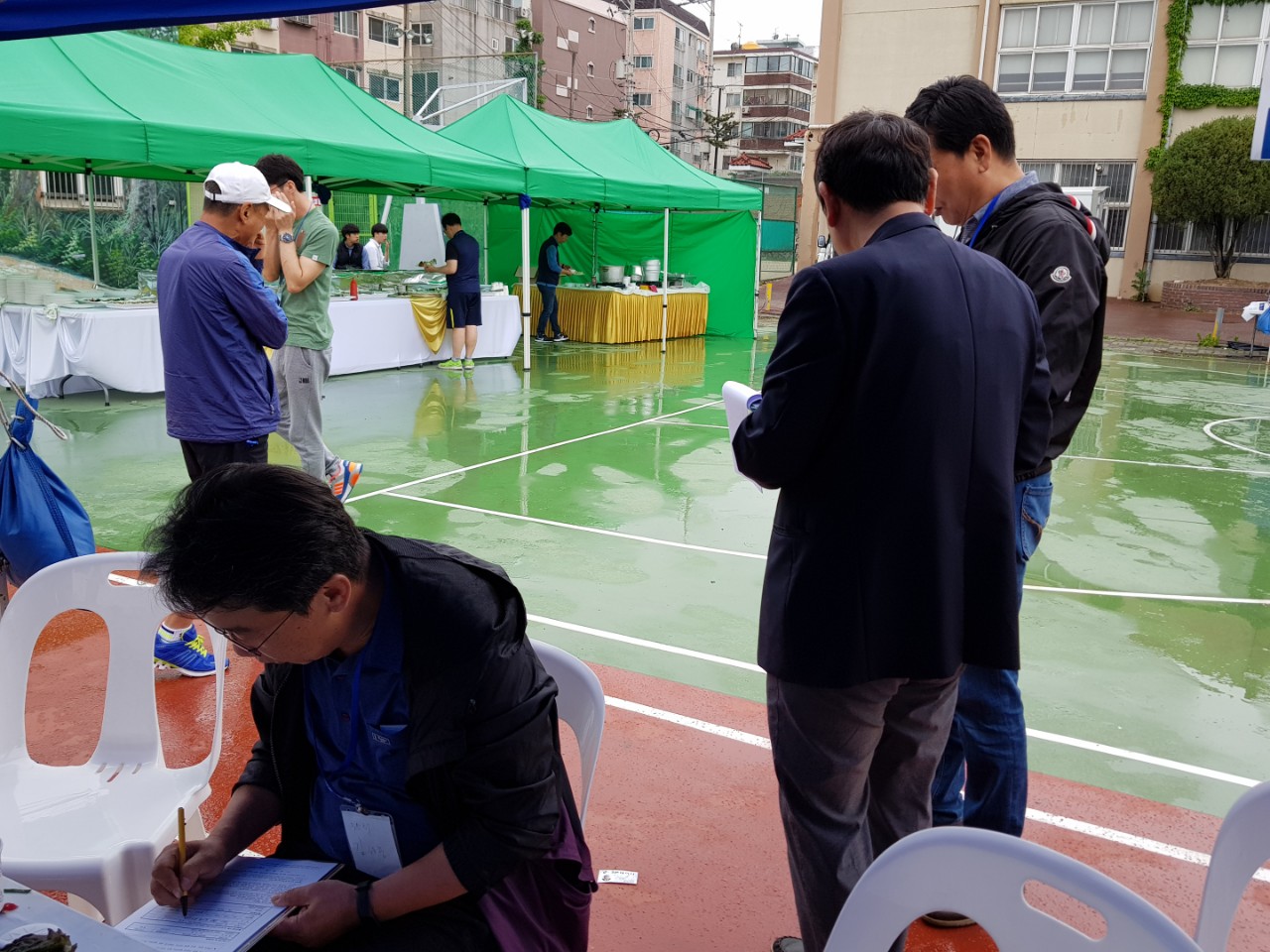 (재)인천기계공고동문장학회 임원-전체 사진-13437440058.jpg