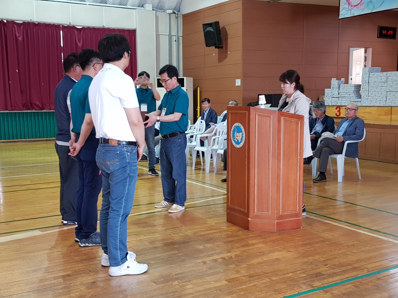 (재)인천기계공고동문장학회 임원-전체 사진-13599672420.jpg