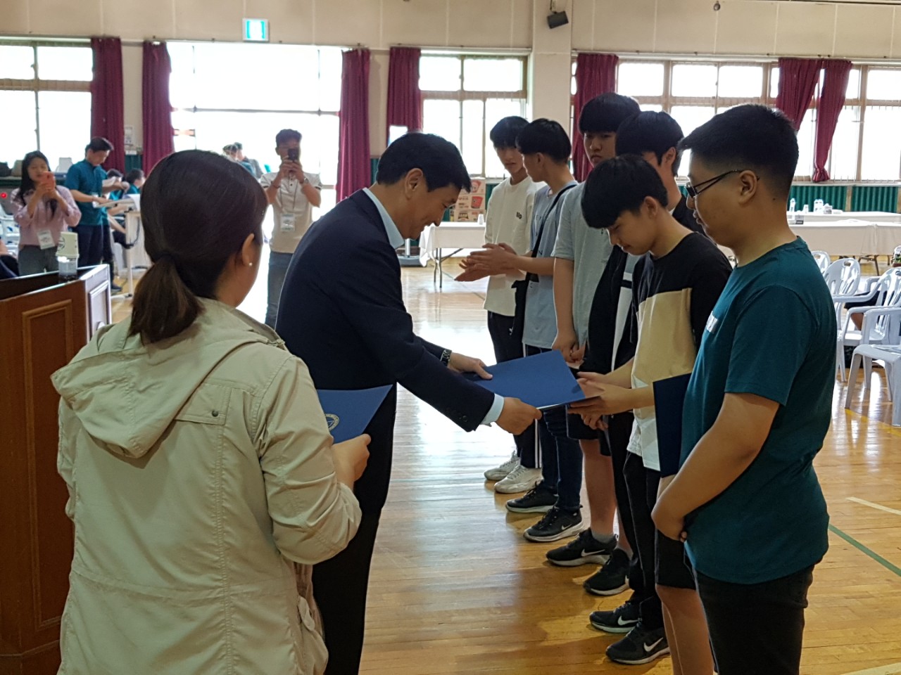 (재)인천기계공고동문장학회 임원-전체 사진-13599672421.jpg