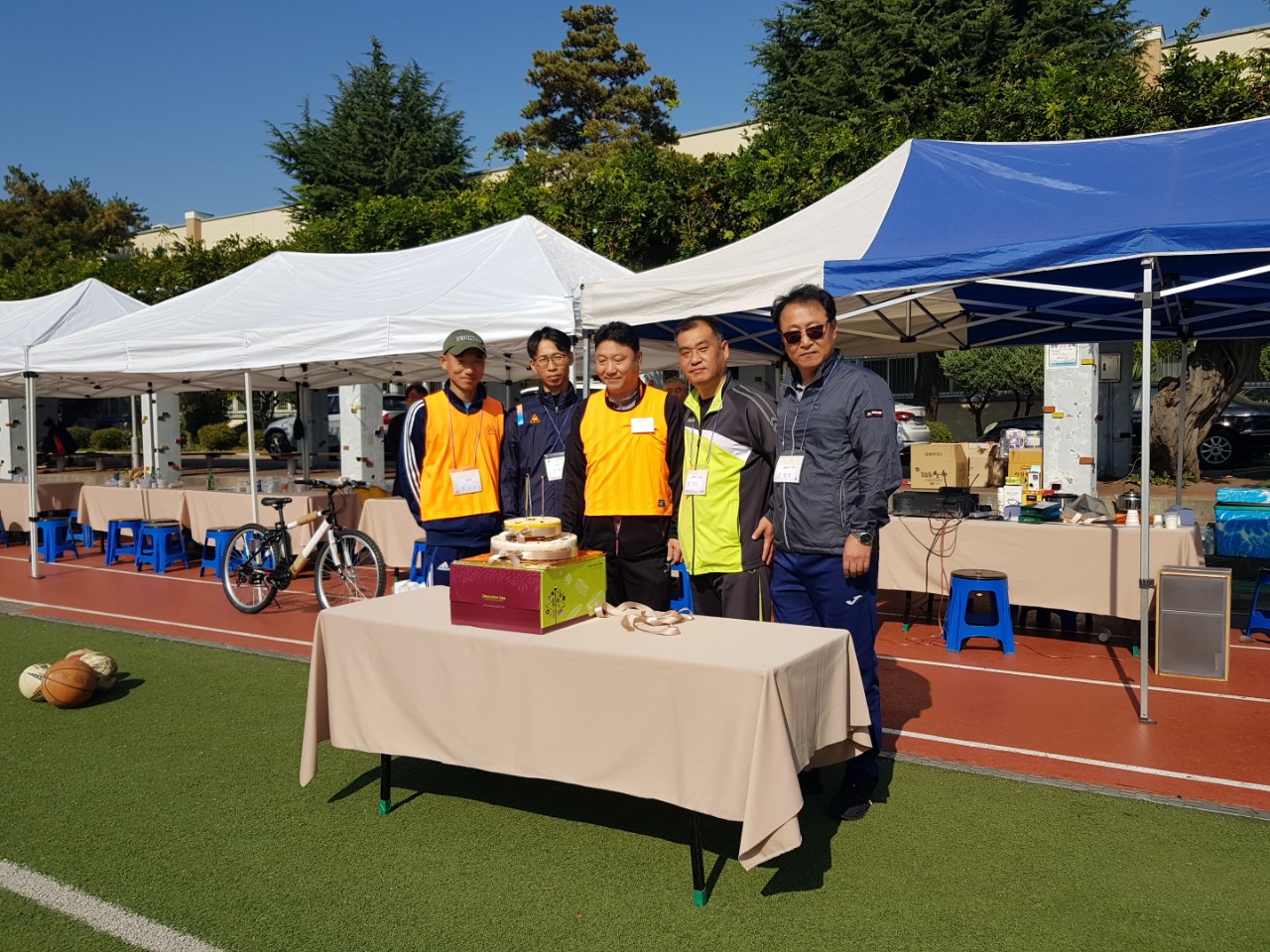 (재)인천기계공고동문장학회 임원-전체 사진-16071256740.jpg