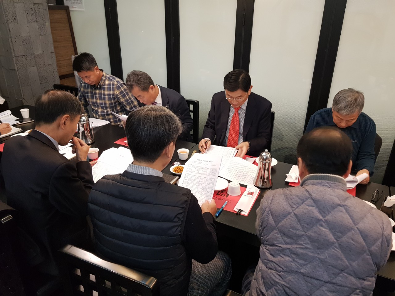 (재)인천기계공고동문장학회 임원-전체 사진-16565571867.jpg