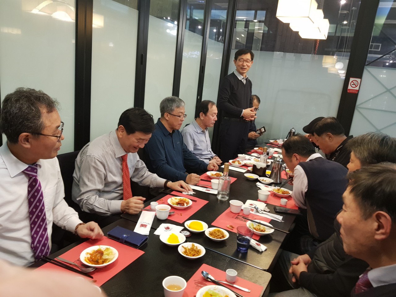 (재)인천기계공고동문장학회 임원-전체 사진-16565571893.jpg