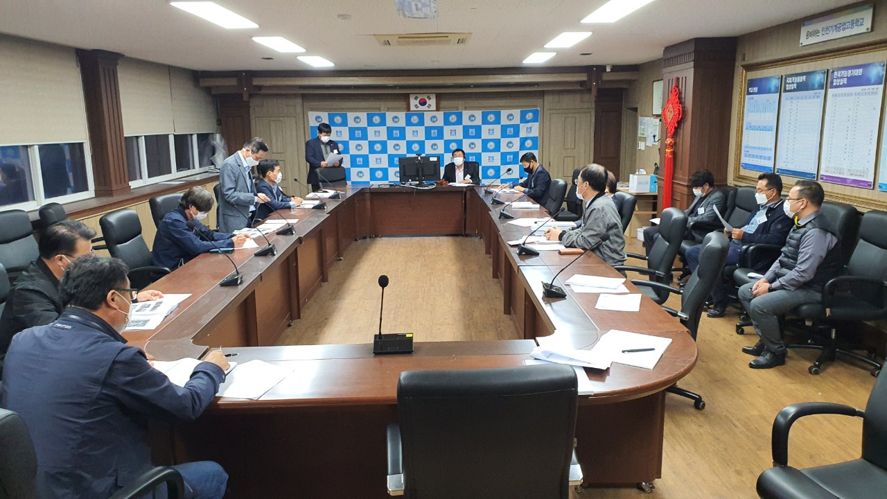 (재)인천기계공고동문장학회 임원-전체 사진-24146095416.jpg