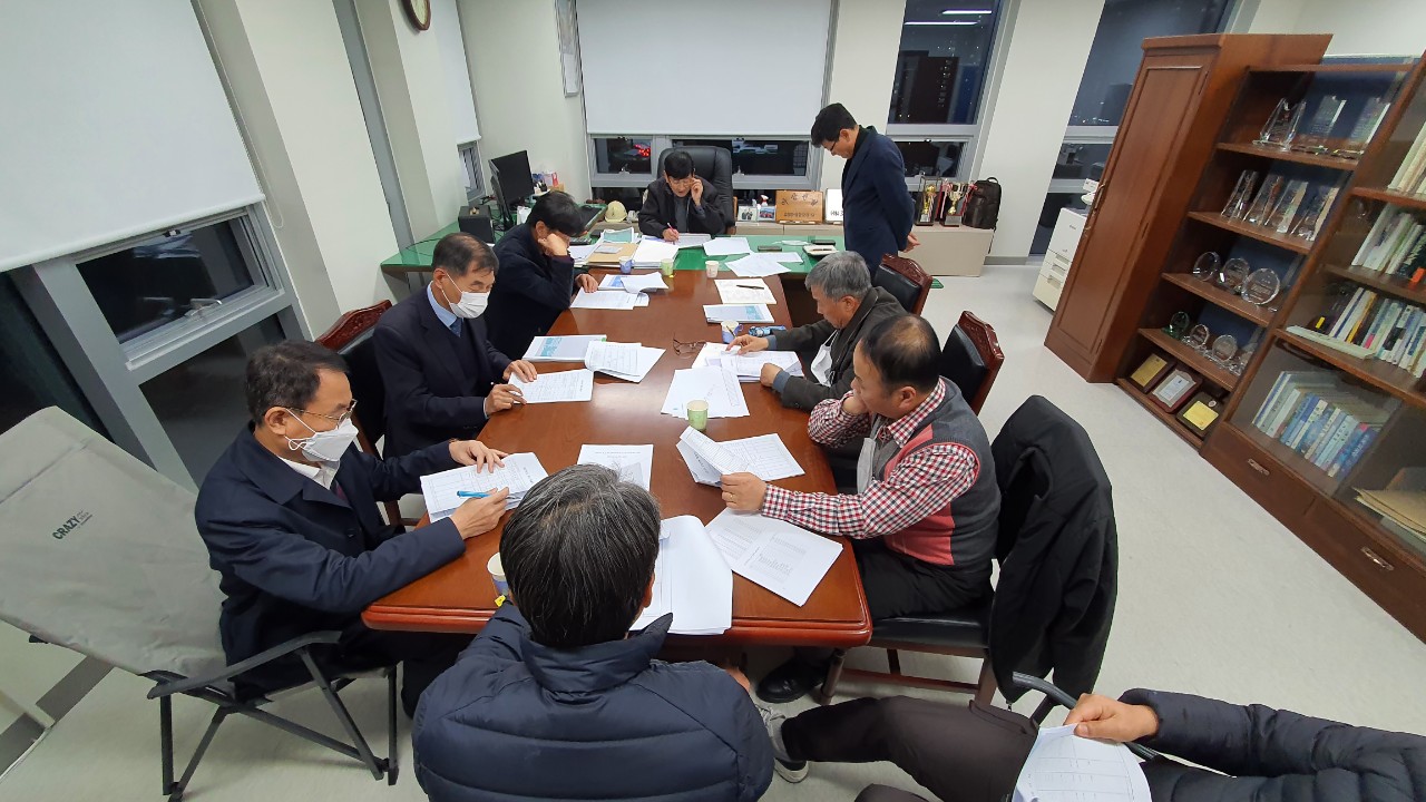 (재)인천기계공고동문장학회 임원-전체 사진-24917227496.jpg