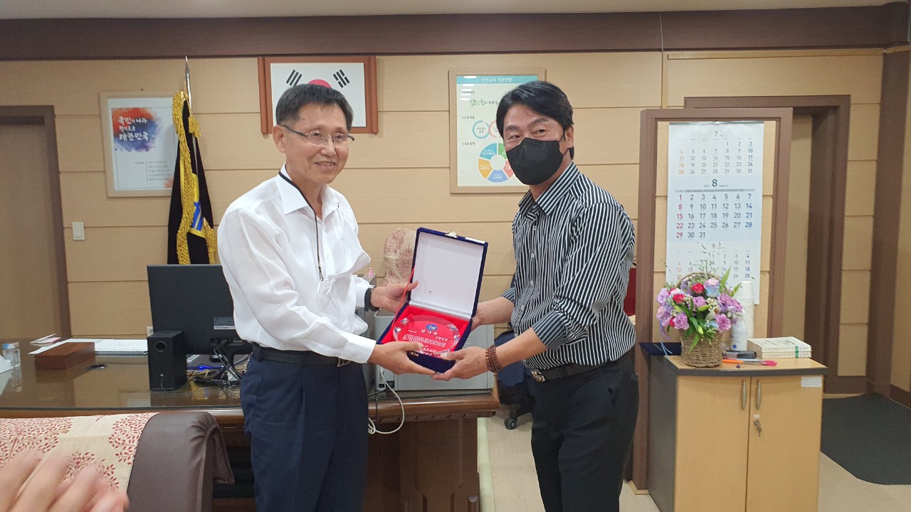 (재)인천기계공고동문장학회 임원-전체 사진-34846493449.jpg