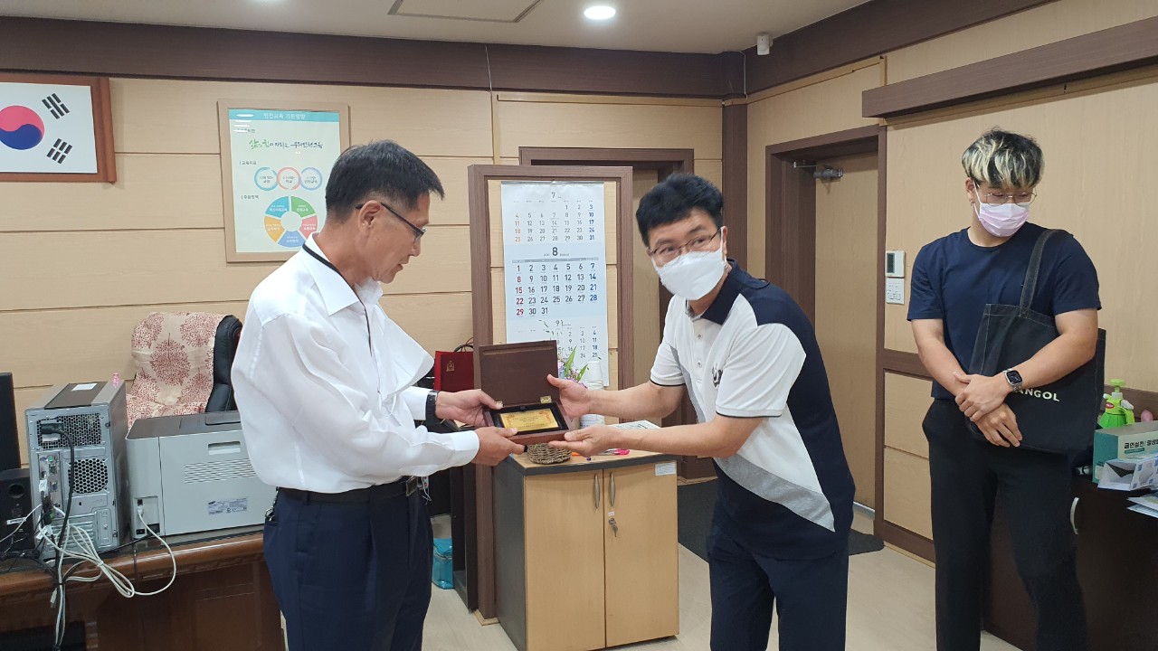 (재)인천기계공고동문장학회 임원-전체 사진-34846493450.jpg