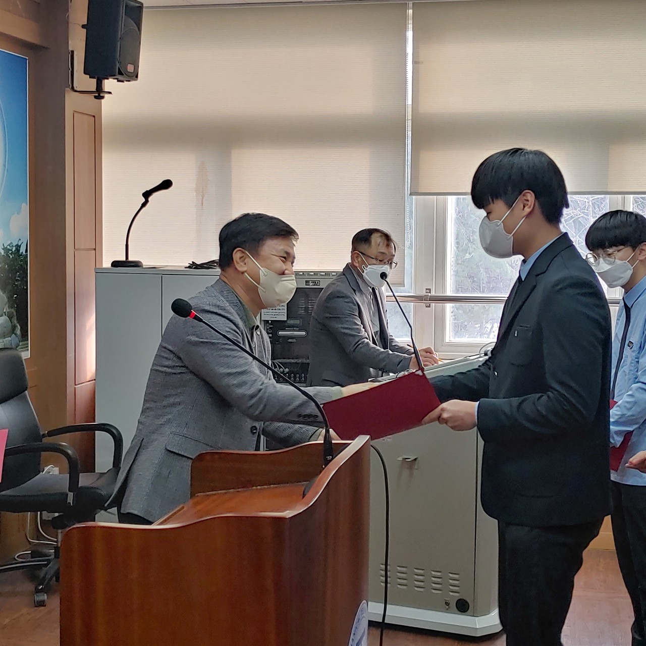 (재)인천기계공고동문장학회 임원-전체 사진-47590118833.jpg