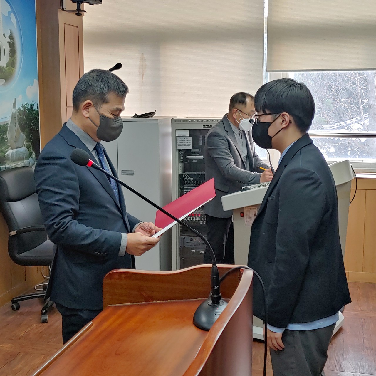 (재)인천기계공고동문장학회 임원-전체 사진-47590118835.jpg