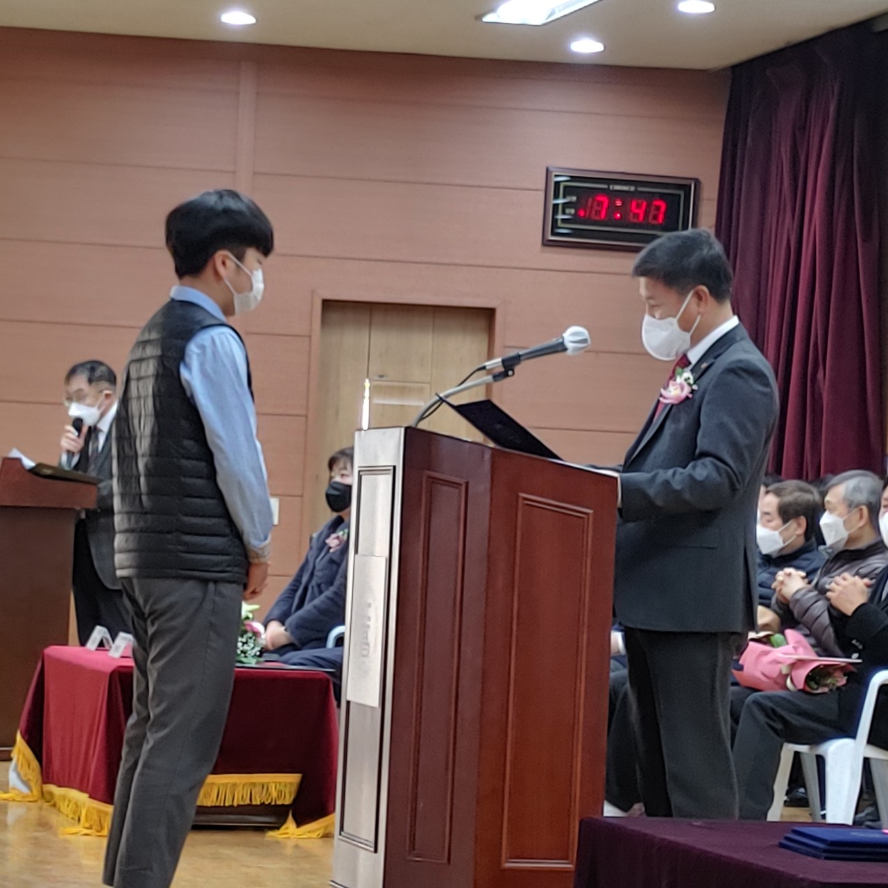 (재)인천기계공고동문장학회 임원-전체 사진-48211016791.jpg