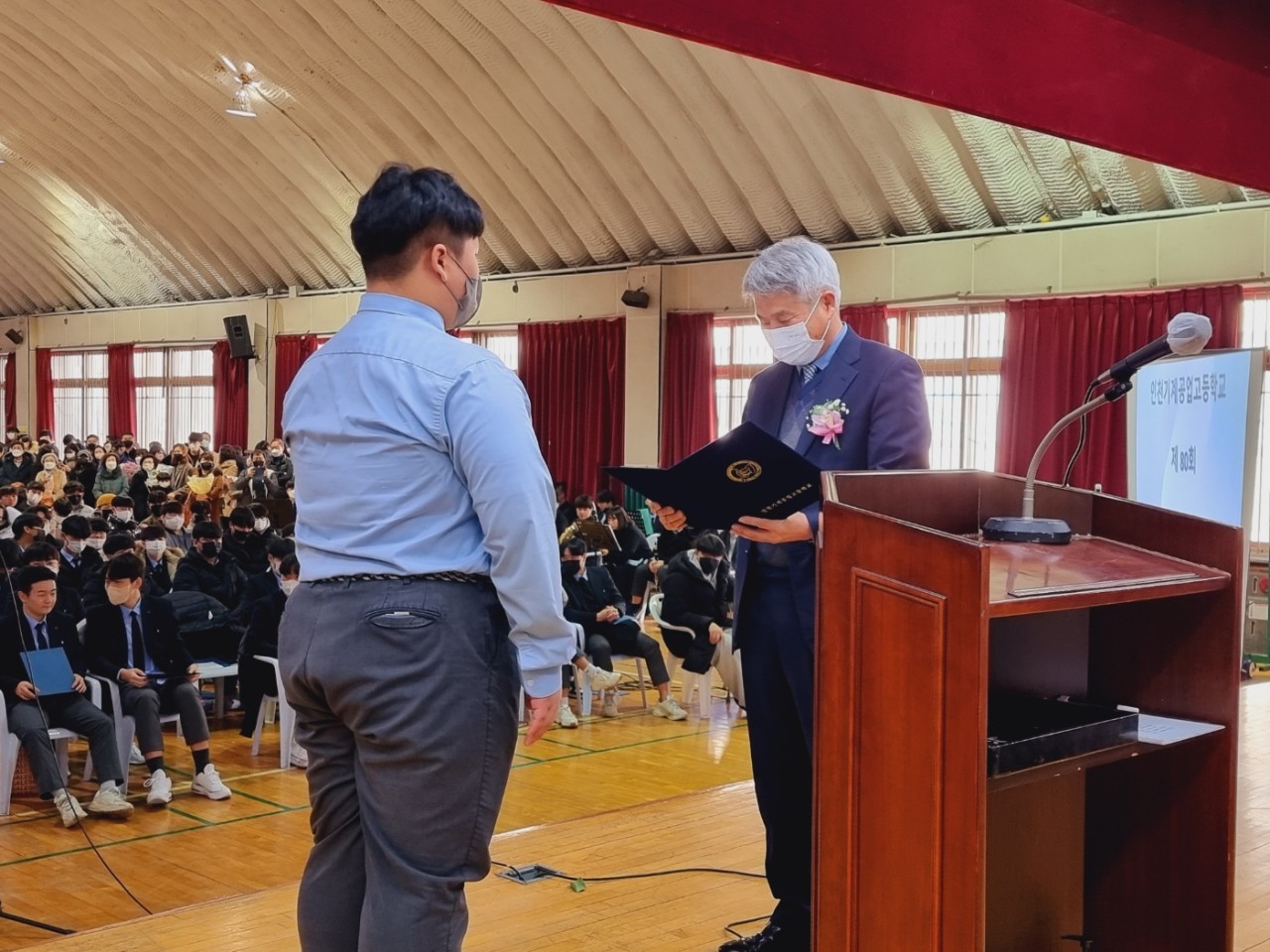(재)인천기계공고동문장학회 임원-전체 사진-48211016796.jpg