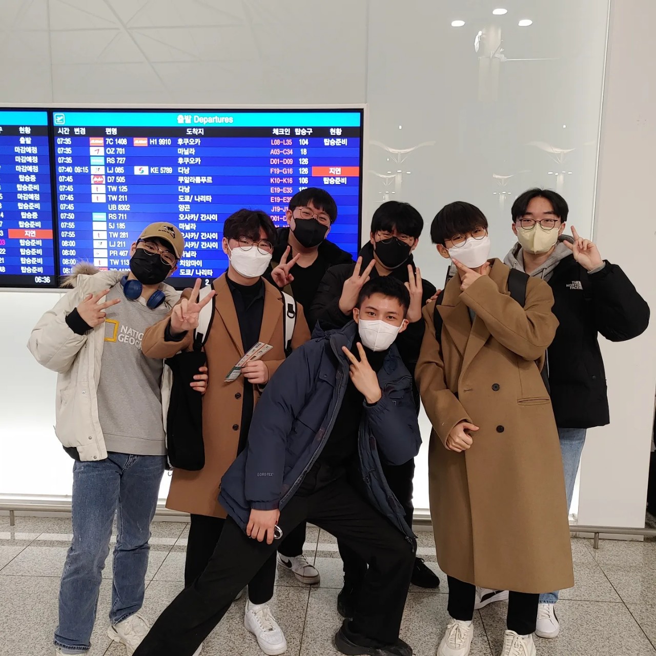 (재)인천기계공고동문장학회 임원-전체 사진-48313336886.jpg