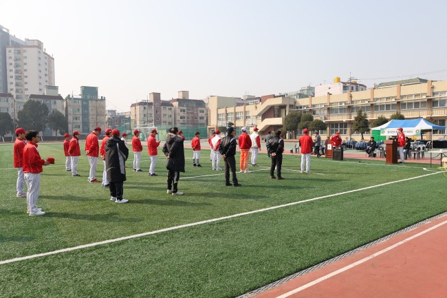 (재)인천기계공고동문장학회 임원-전체 사진-49827596065.jpg