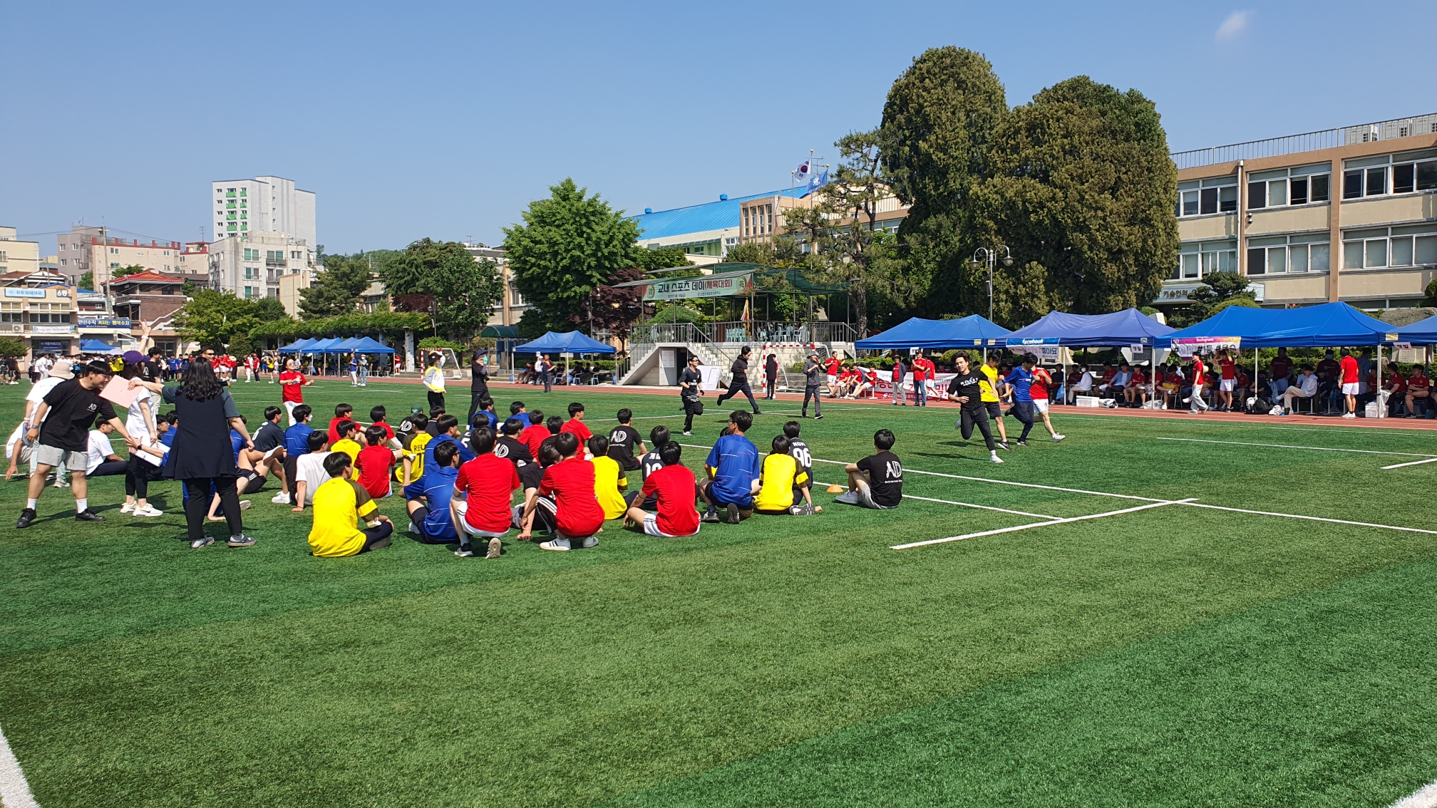 (재)인천기계공고동문장학회 임원-전체 사진-51292636126.jpg
