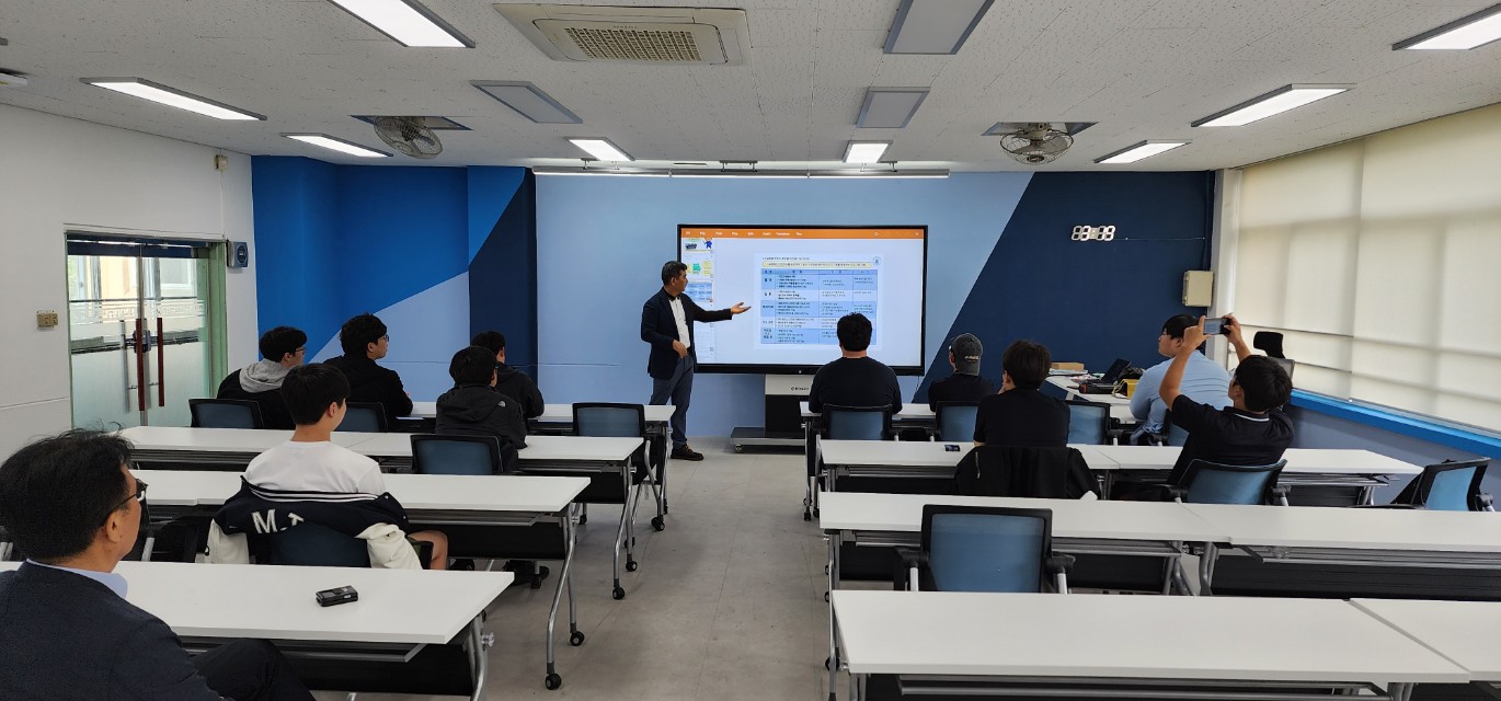 (재)인천기계공고동문장학회 임원-전체 사진-59937298976.jpg
