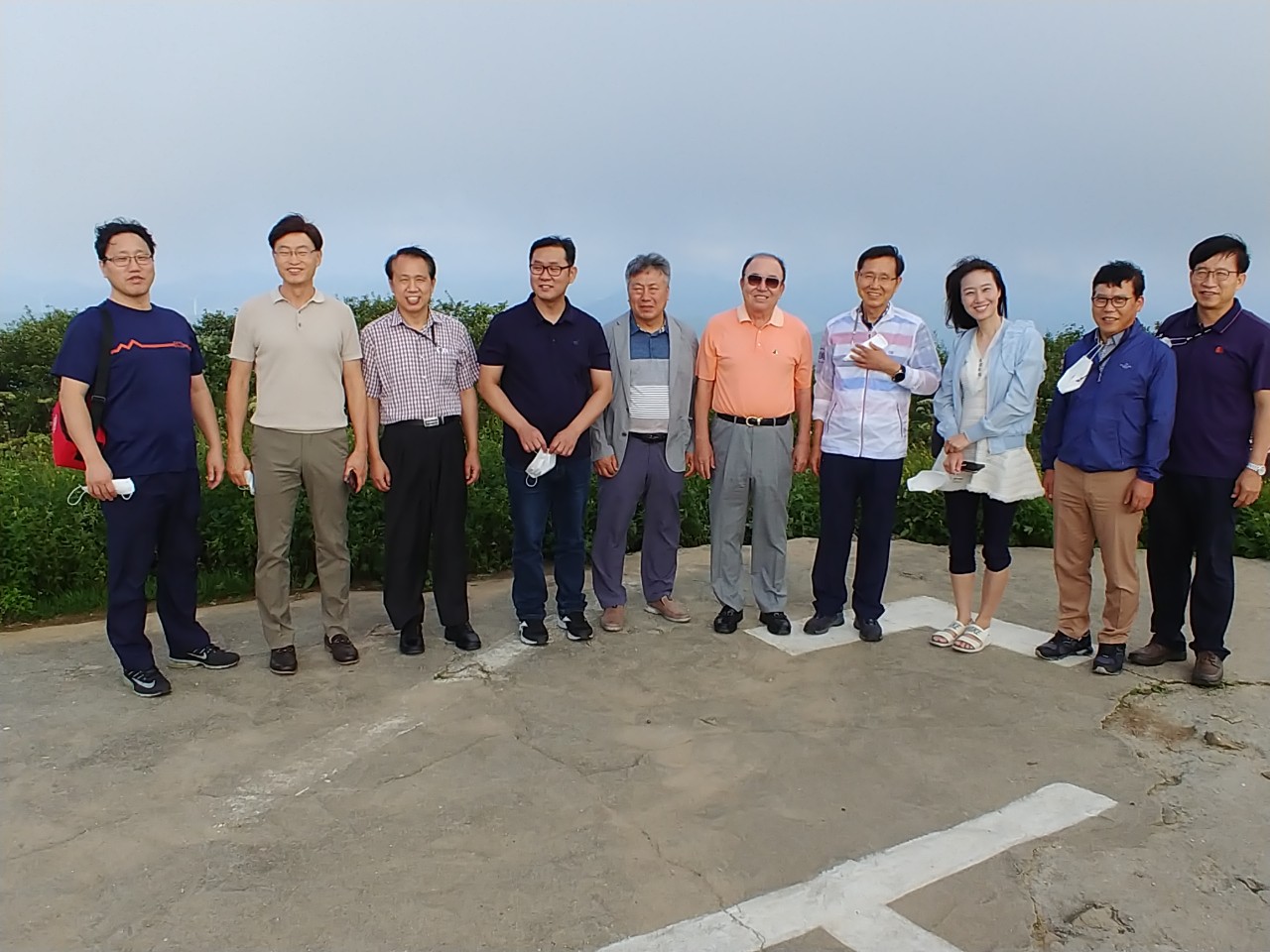 (재)인천기계공고동문장학회 임원-전체 사진-22138102647.jpg