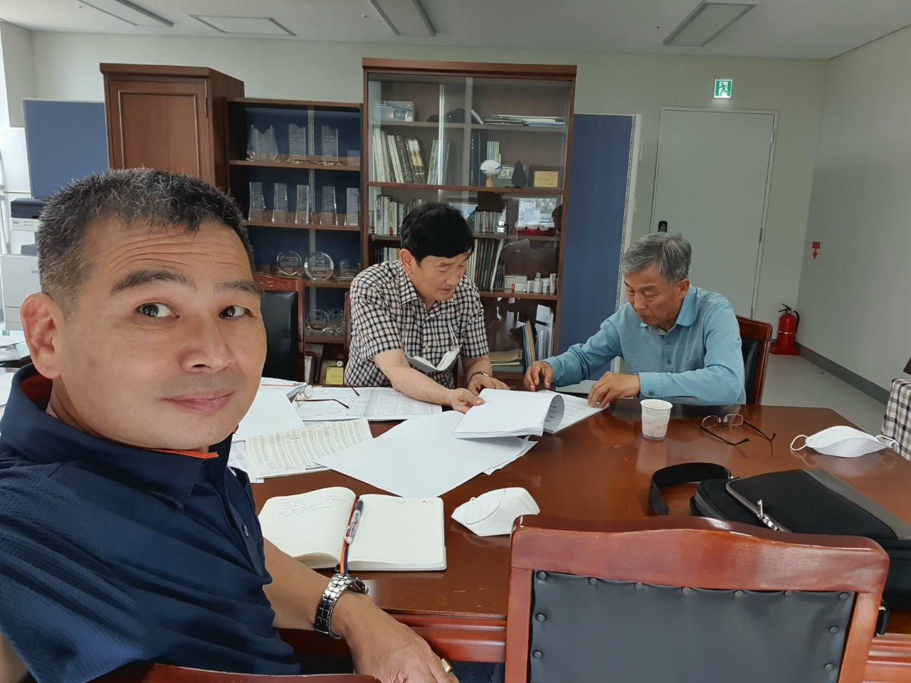 (재)인천기계공고동문장학회 임원-전체 사진-23258259117.jpg