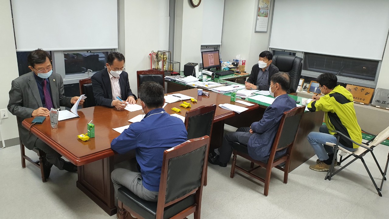 (재)인천기계공고동문장학회 임원-전체 사진-23941601352.jpg