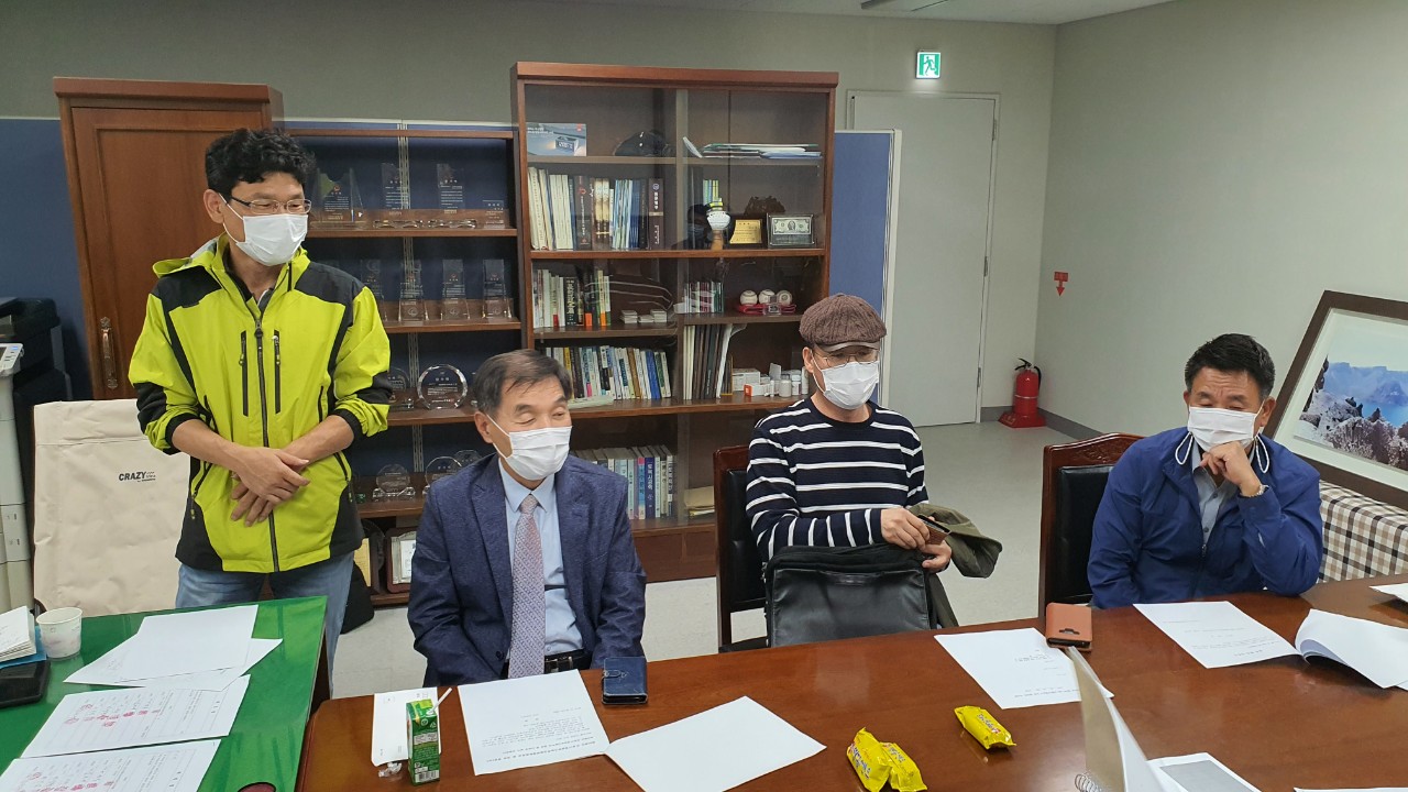 (재)인천기계공고동문장학회 임원-전체 사진-23941601354.jpg